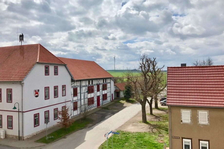 Blick aus dem Wohnzimmerfenster Dachgeschosswohnung Udestedt