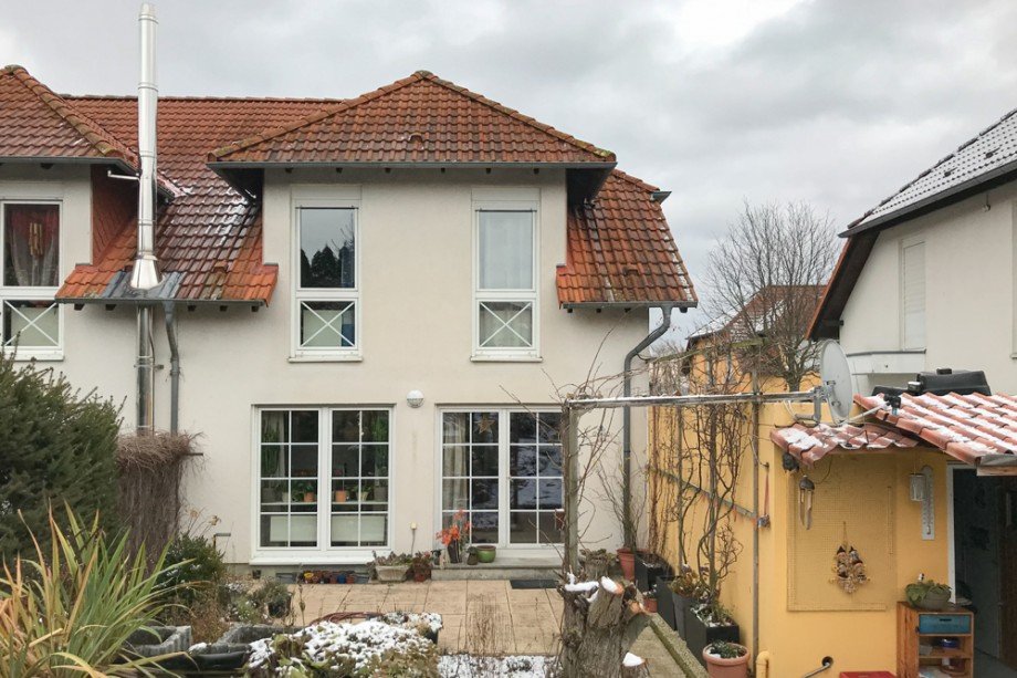 Gartenansicht des Hauses Doppelhaush�lfte Erfurt/ Salomonsborn