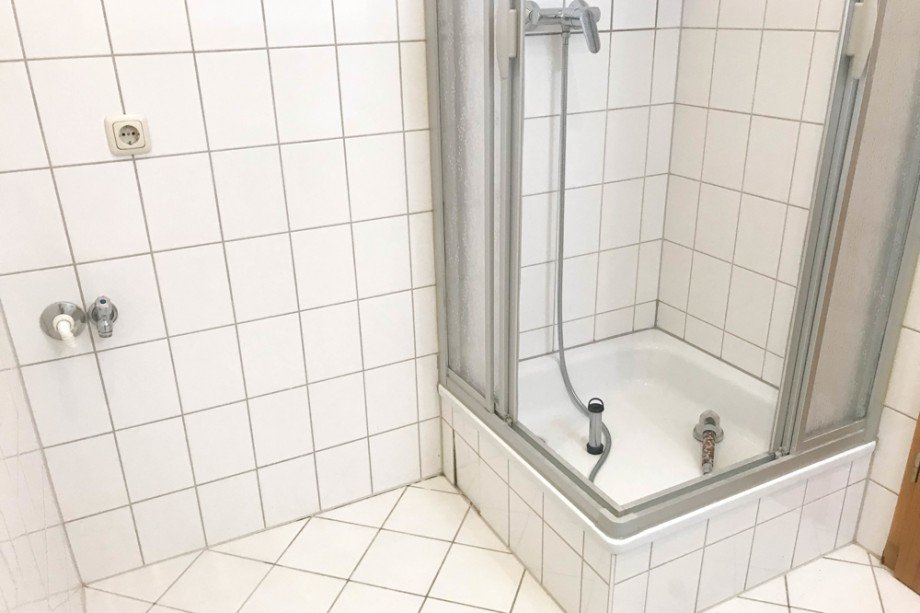 Innenliegendes Duschbad Etagenwohnung Erfurt