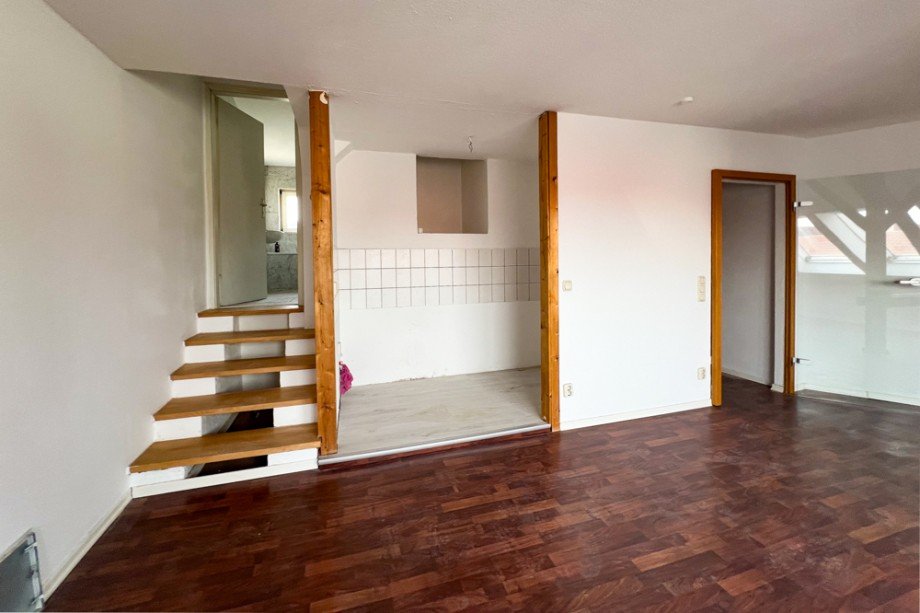 Innenliegende K�che mit Aufgang Bad Etagenwohnung Erfurt