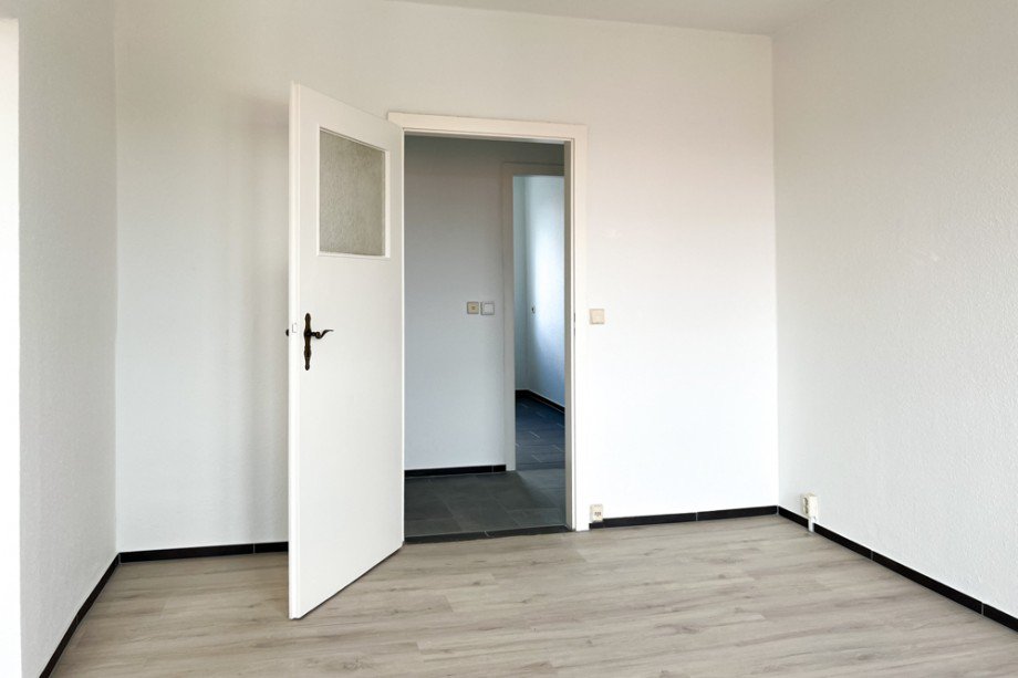 Blick vom Wohnzimmer in den Flur Etagenwohnung Buttst�dt