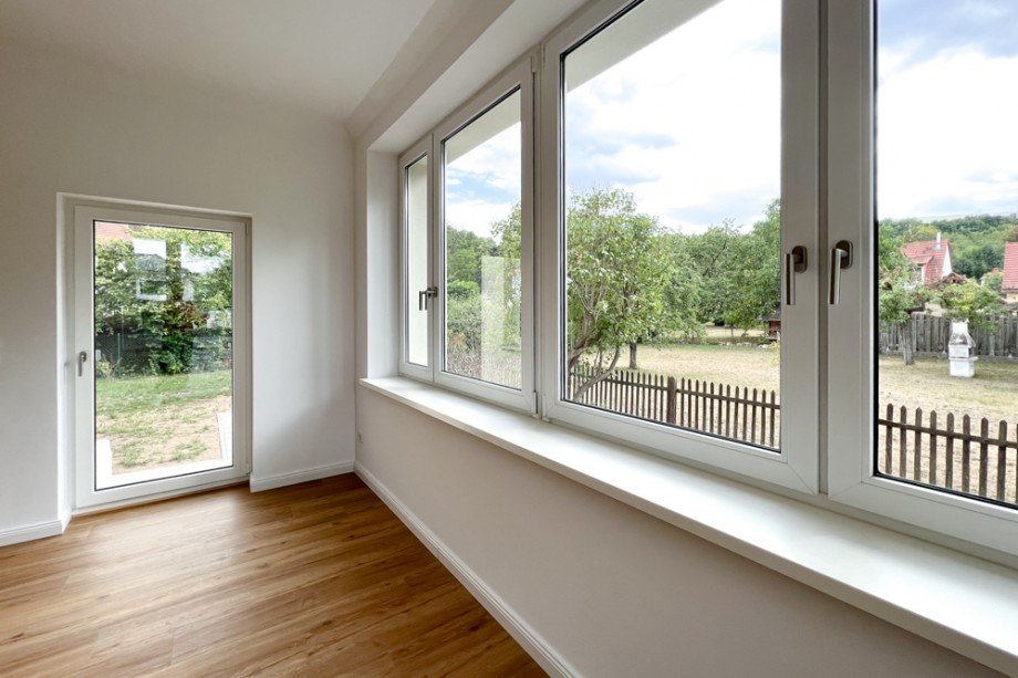 Gro�e Fensterfront im Wohnzimmer mit Terrassent�r Erdgeschosswohnung Arnstadt