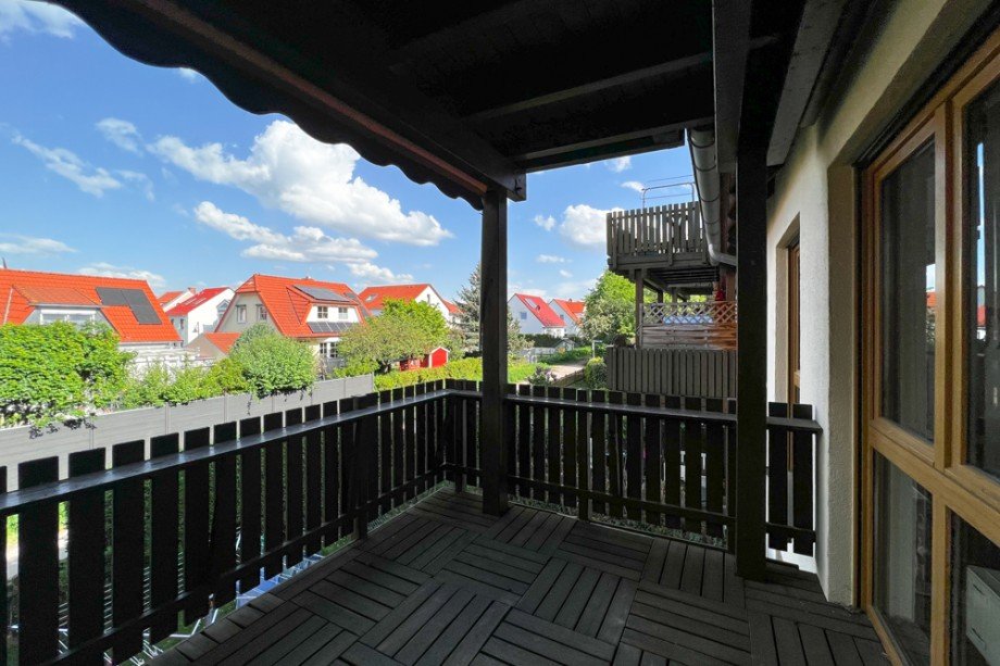Gro�er Balkon mit Traumaussicht Etagenwohnung Erfurt/ Niedernissa