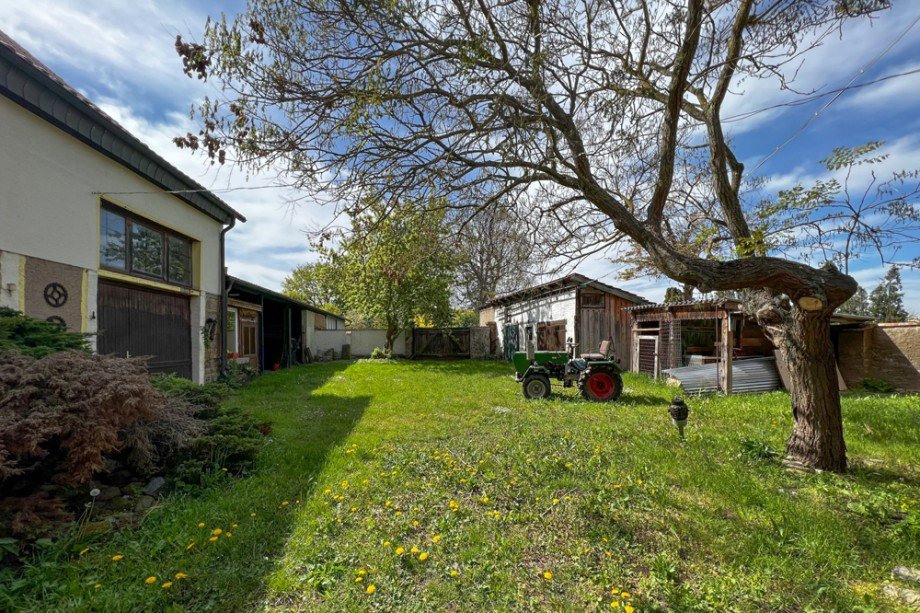 Gemeinsamer Hofbereich Mehrfamilienhaus Bretleben