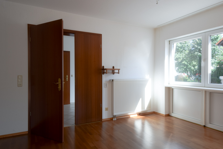 Blick vom Wohnzimmer in den Flur Doppelhaush�lfte Erfurt/ Salomonsborn