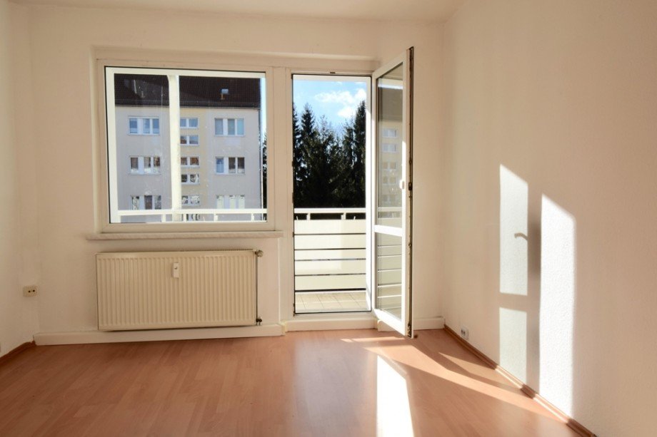 Balkonfenster im Wohnzimmer Etagenwohnung Bad Berka