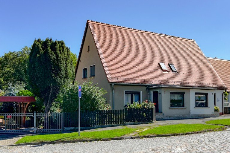 Ihr Einfamilienhaus in Berlstedt Am Ettersberg Doppelhaush�lfte Charmante Doppelhaush�lfte in Berlstedt/ Am Ettersberg