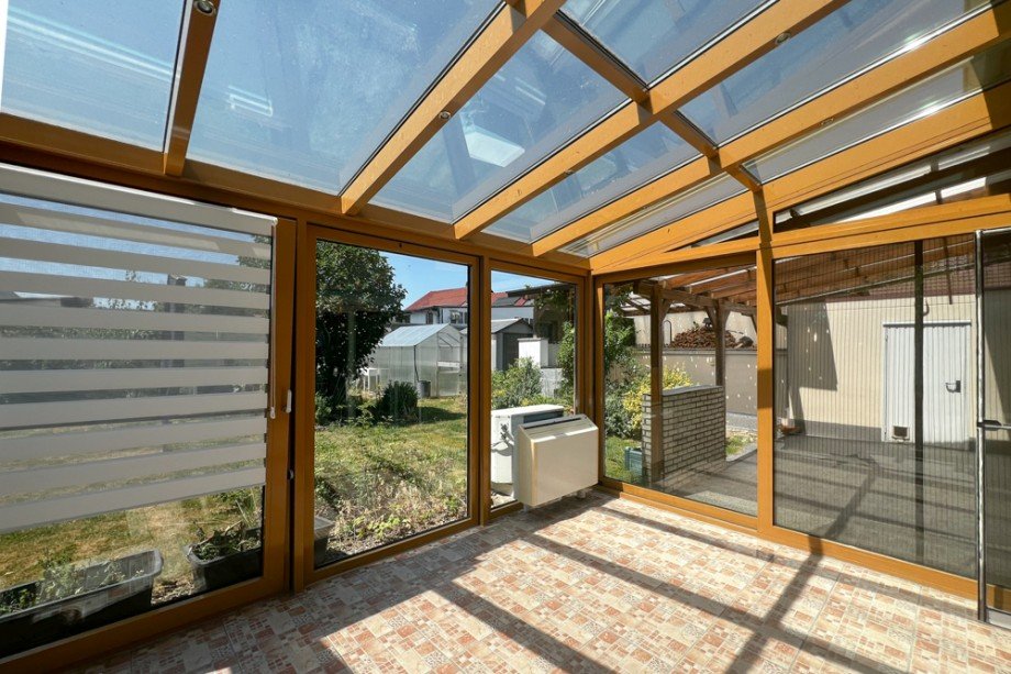 Wintergarten mit Blick in den Garten Einfamilienhaus Herbsleben