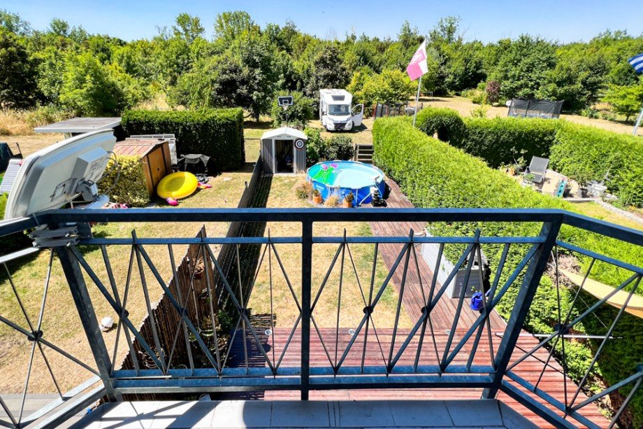 Blick vom Balkon in den Garten Reihenmittelhaus Erfurt/ Frienstedt