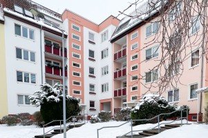 Hauptbild Kleine Erdgeschosswohnung mit EBK, Balkon und Stellplatz