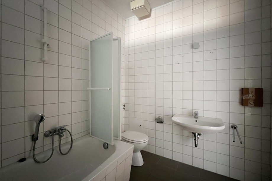 Badezimmer mit Badewanne Etagenwohnung Erfurt