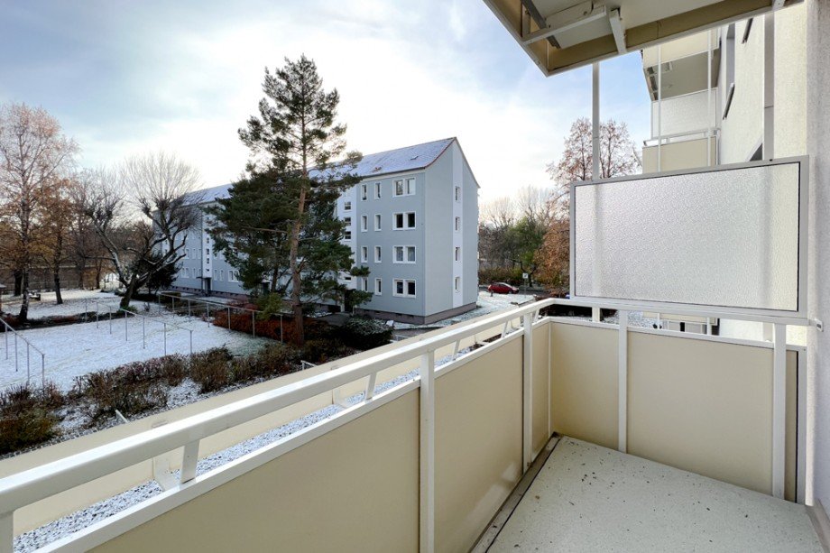 Balkon zur ruhigen Gartenseite Etagenwohnung Erfurt