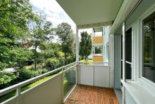 Balkon mit Blick ins Gr�ne Zweiraumwohnung mit Balkon im 1.OG im beliebten Erfurt M�bisburg