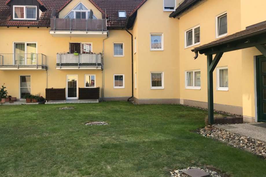 Begr�nter Innenhof Erdgeschosswohnung Herbsleben