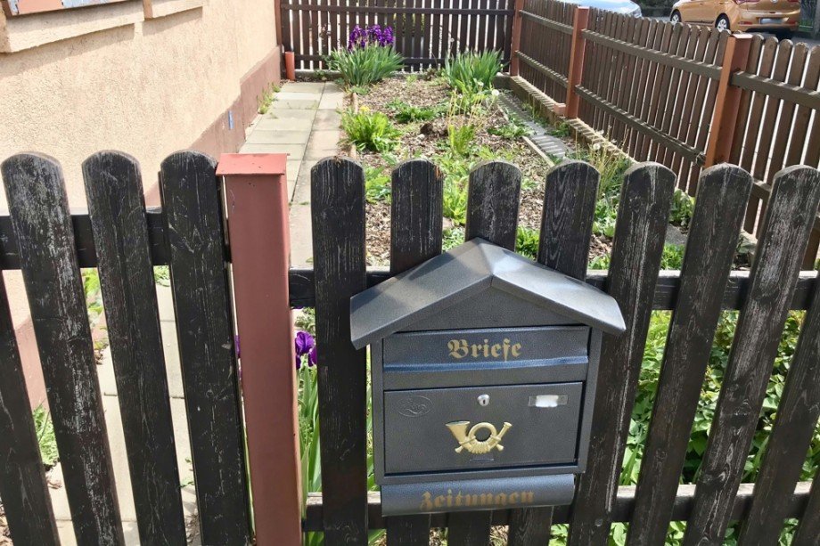 Ihr Briefkasten h�ngt schon Doppelhaush�lfte Gr�fenhain/ Ohrdruf