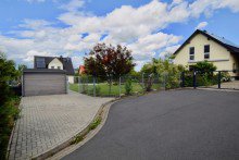 Zweiter Stellplatz und Eingang Gartenr�ckseite Ihr neues Zuhause- Modernes Einfamilienhaus im Erfurter Umland