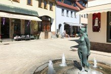 Fu�g�ngerzone Bad Frankenhausen Modernes Reihenhaus mit Winterg�rten, Sauna & gem�tlichem Innenhof