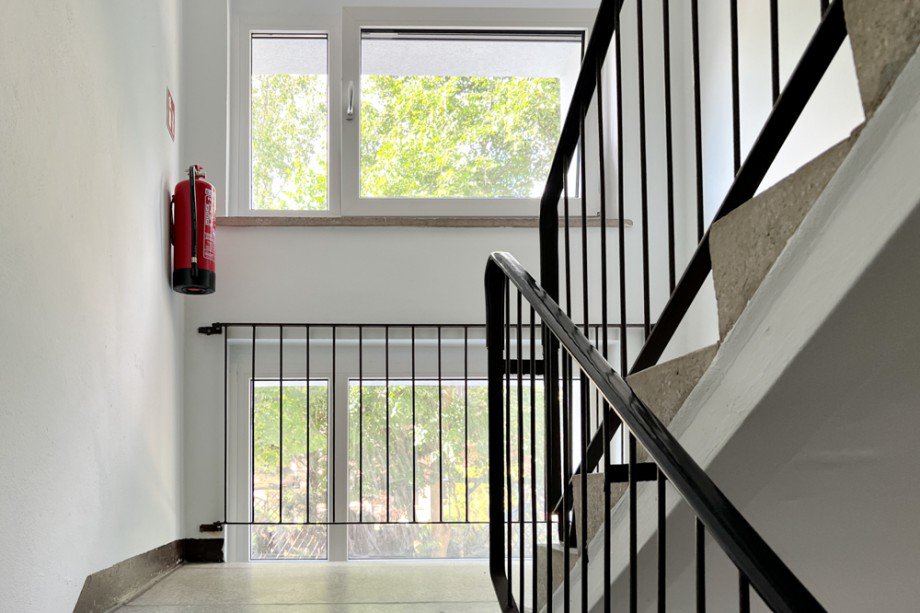 Treppenhaus Obere Etagen Etagenwohnung Buttst�dt
