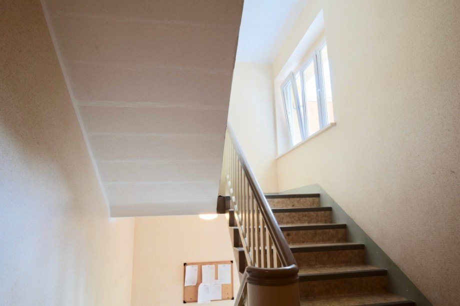 Treppenhaus Blumenstra�e 76 Erdgeschosswohnung Erfurt