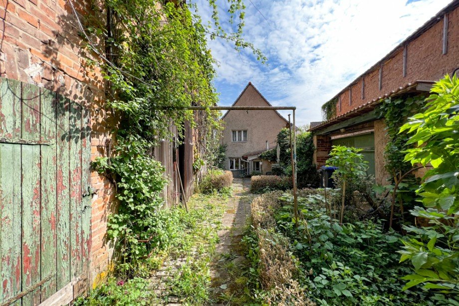 Innenhof_ Bauernhaus Gro�heringen