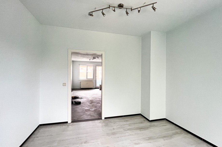 Blick vom Schlafzimmer ins Wohnzimmer Etagenwohnung Buttst�dt