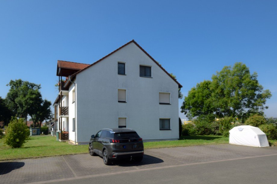 Wohnhaus mit Stellpl�tzen Dachgeschosswohnung Erfurt/ Gottstedt