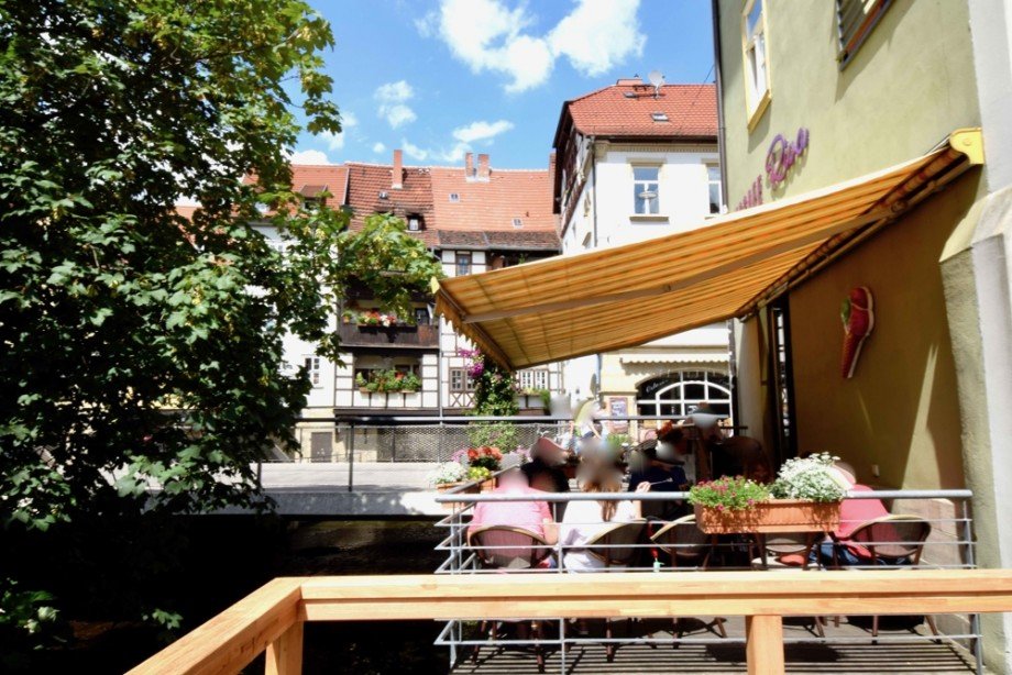 Blick vom Bootssteg auf die Kr�merbr�cke Maisonettewohnung Erfurt