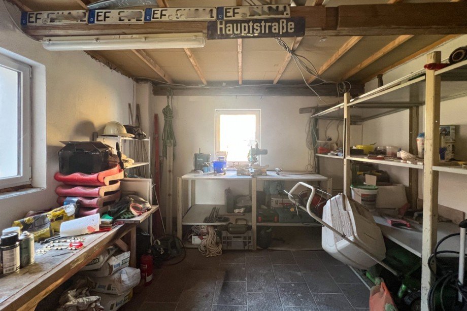 Werkstatt im Hinterhaus Einfamilienhaus Erfurt / Bindersleben