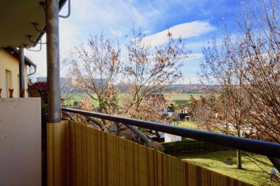 Blick ins Gr�ne Etagenwohnung Erfurt