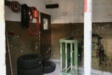 Kellereingang im Backsteingeb�ude Kleines Wohnhaus mit gro�em Potential