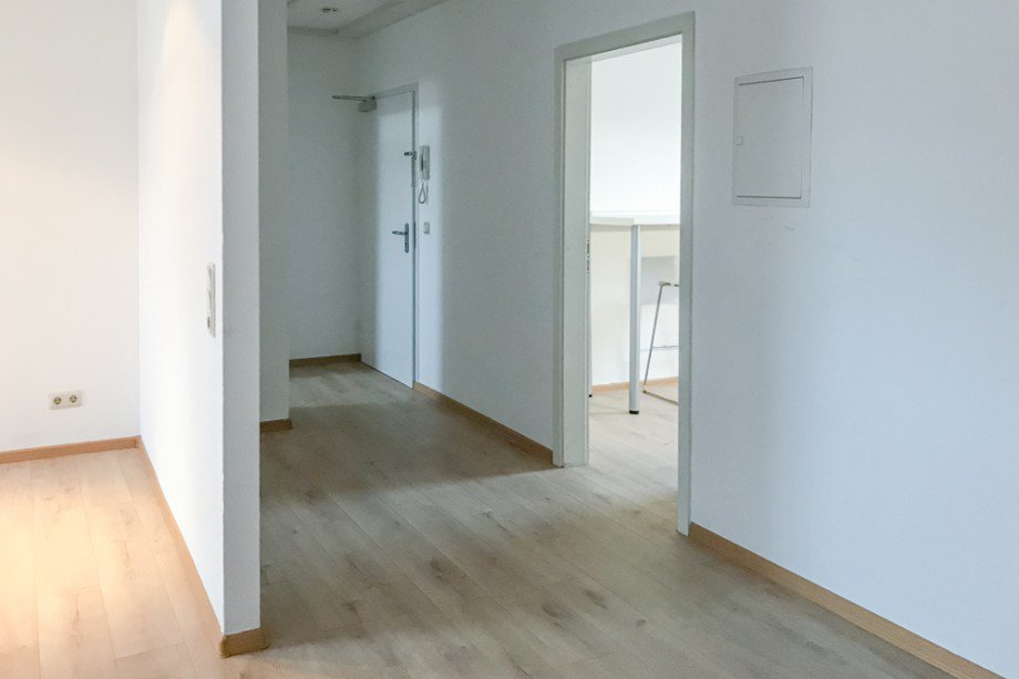 Blick vom Wohnzimmer in den Flur Dachgeschosswohnung Erfurt