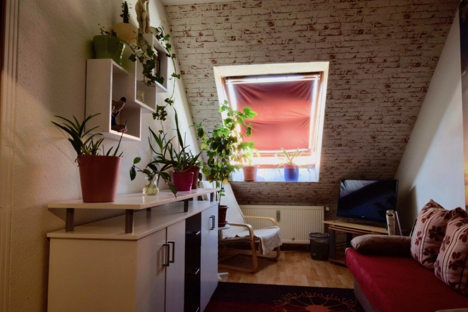 Abgeteiltes Schlafzimmer erste H�lfte Dachgeschosswohnung Erfurt