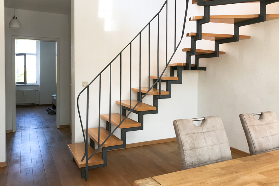 Esszimmer mit Treppe ins DG Maisonettewohnung Erfurt / Andreasvorstadt