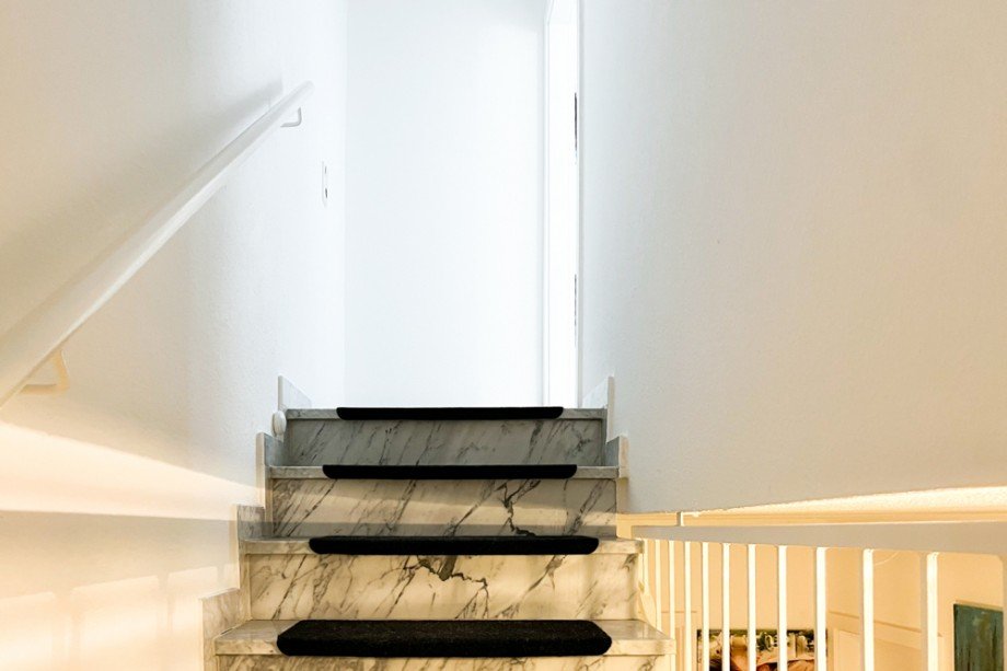 Treppe ins DG Reihenmittelhaus Erfurt/ Frienstedt