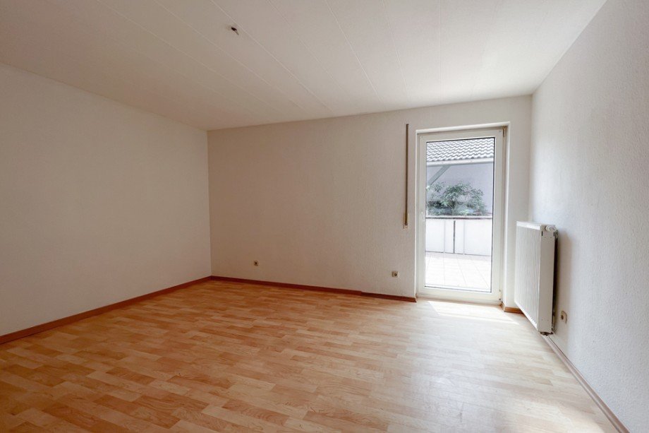 Schlafzimmer zur Terrasse Erdgeschosswohnung Nesse- Apfelst�dt / Kornhochheim