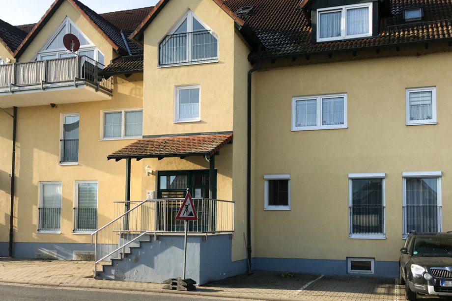 Erdgeschosswohnung mit Rolll�den stra�enseitig Erdgeschosswohnung Herbsleben