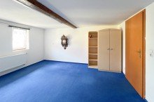 Mittleres Schlafzimmer Liebevoll modernisiertes Bauernhaus mit separatem Garten