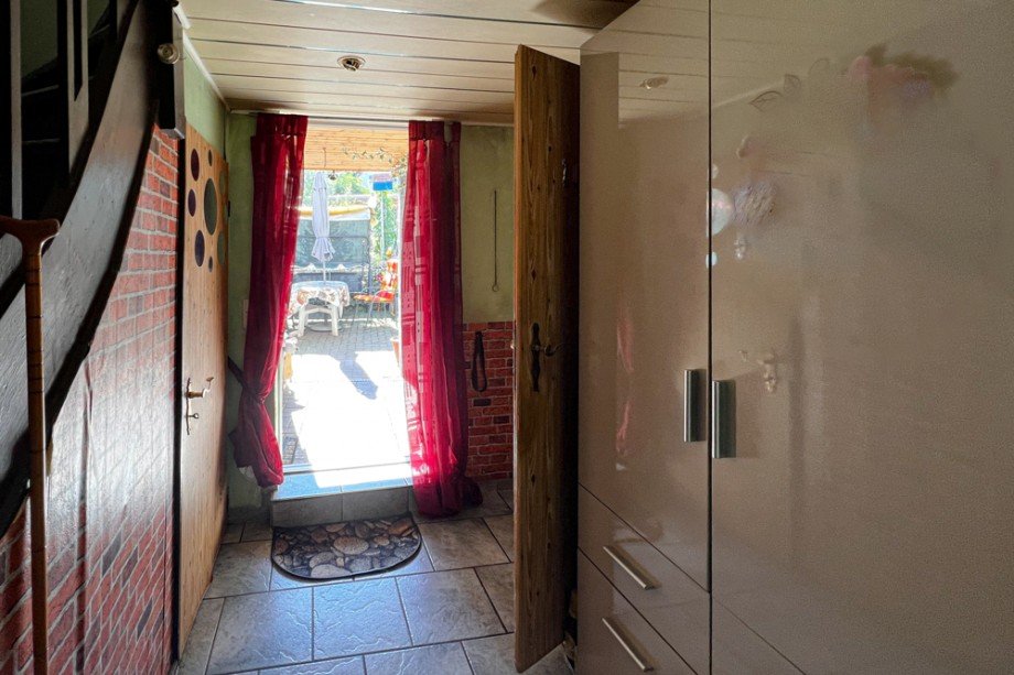 Blick vom Hausflur in den Garten Einfamilienhaus Erfurt
