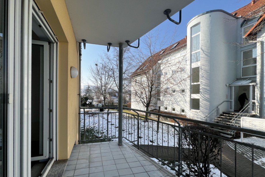 Balkon mit Blick ins Gr�ne Erdgeschosswohnung Erfurt