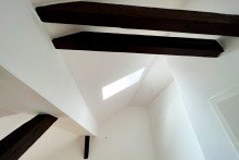 Schlafzimmerdecke mit Oberlicht und Fachwerk Familienfreundliche Maisonettewohnung mit Balkon & EBK in der Kr�mpfervorstadt