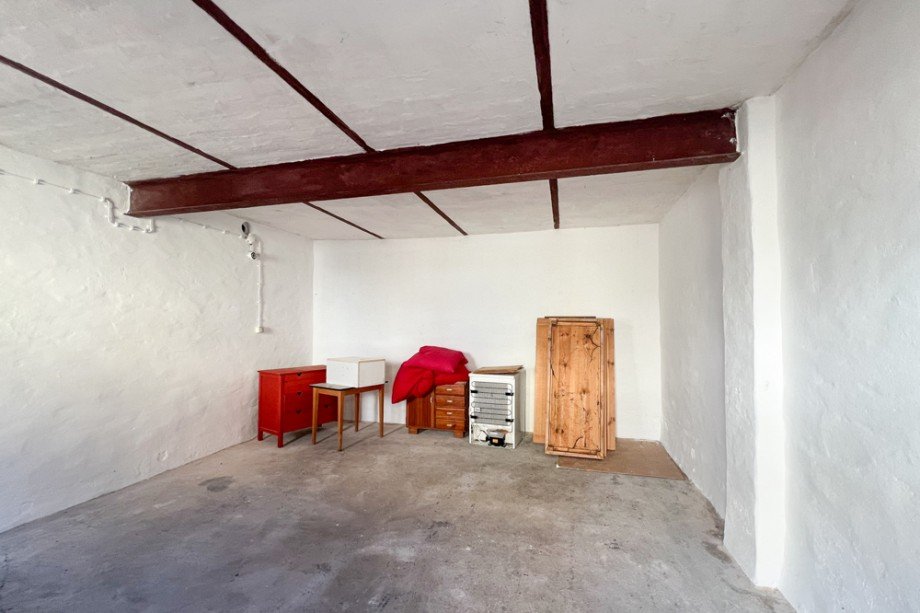 Gro�e Garage in der Scheune Einfamilienhaus Am Ettersberg / Berlstedt