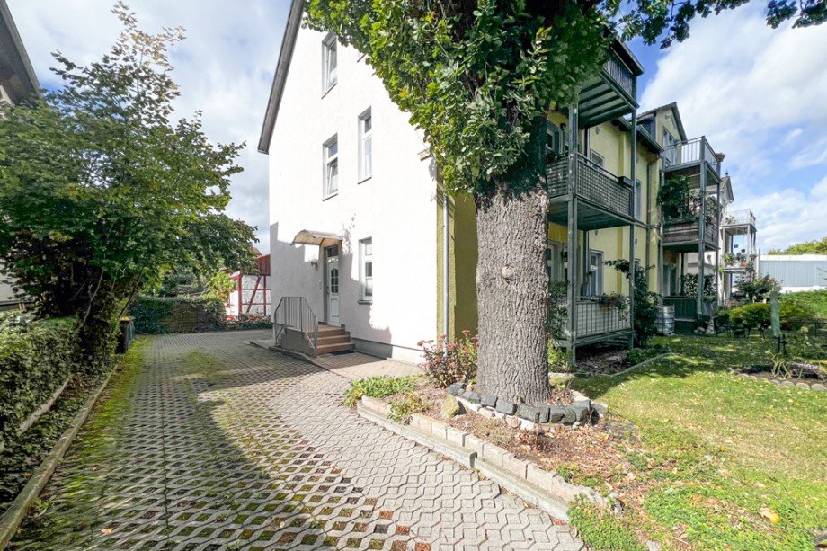 Einfahr Stellpl�tze Erdgeschosswohnung Gotha