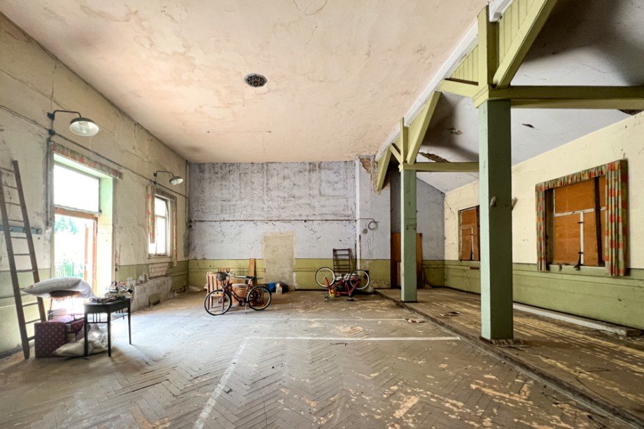 Saal- perfekt als Gastraum oder Atelier geeignet Haus Saalfeld/Saale / Remsch�tz