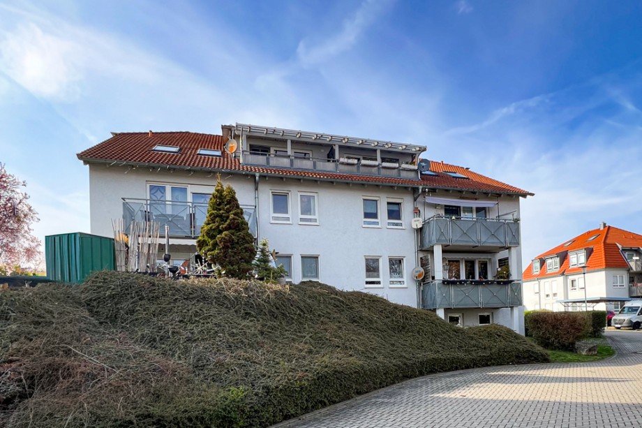 Dachgeschosswohnung mit Balkon Dachgeschosswohnung Erfurt / Urbich