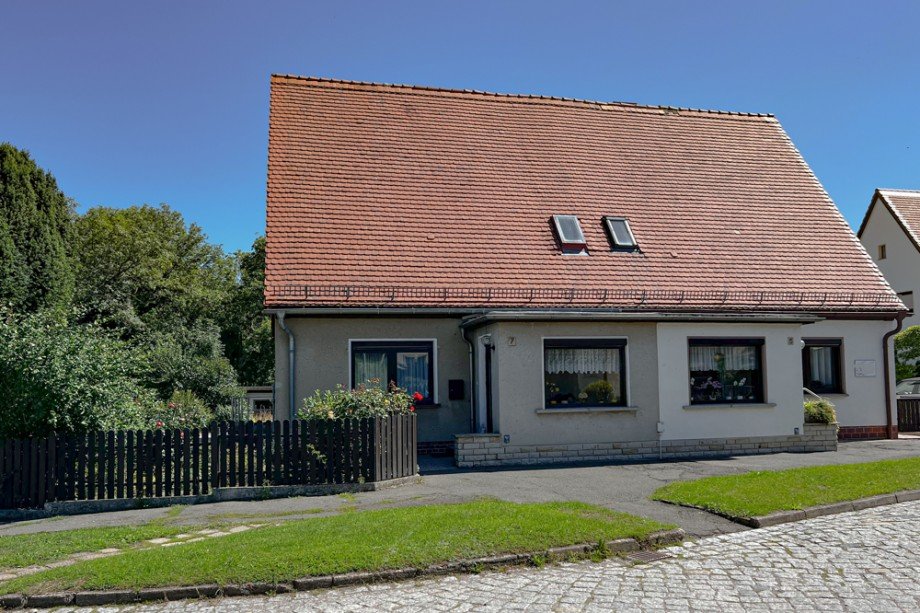 Einfamilienhaus in Berlstedt Doppelhaush�lfte Am Ettersberg