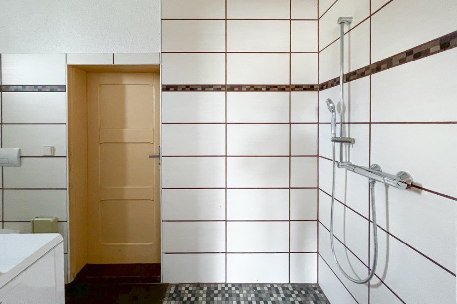 Ebenerdige Dusche Mehrfamilienhaus Bretleben