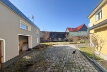 Innenhof zwischen Wohnhaus und Hinterhaus Liebevoll saniertes Bauernhaus mit Hinterhaus & Garten in Erfurt/ Bindersleben