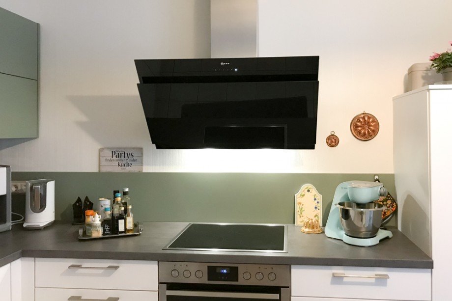 Stilvolle K�che mit hochwertigen Neff Einbauger�ten Erdgeschosswohnung Herbsleben