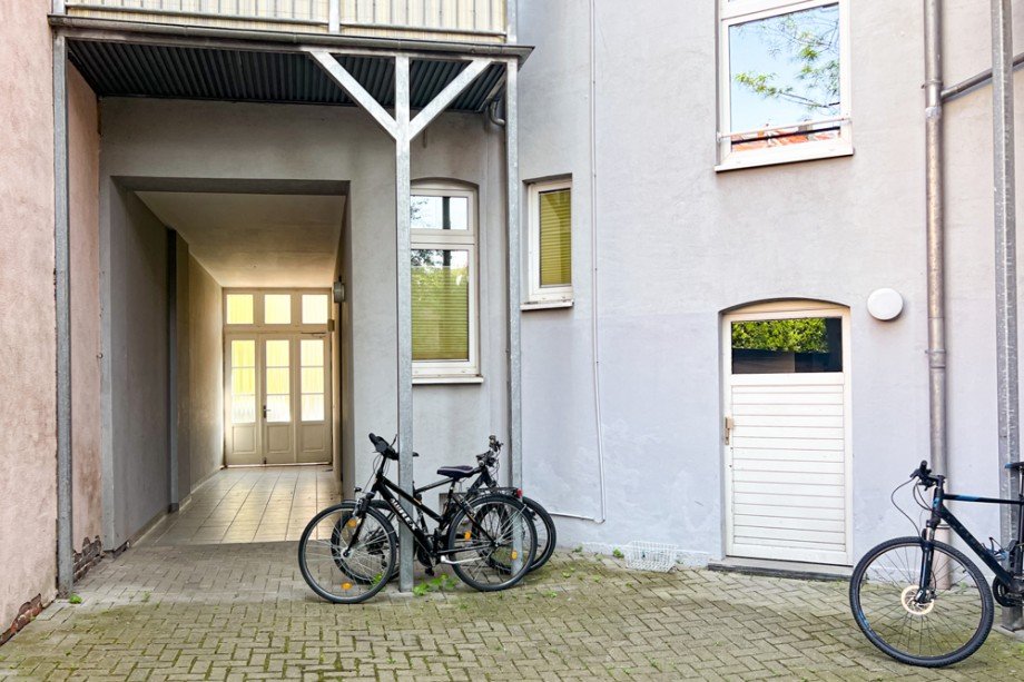 Hausdurchfahrt und Hoft�r Ladenlokal Erfurt