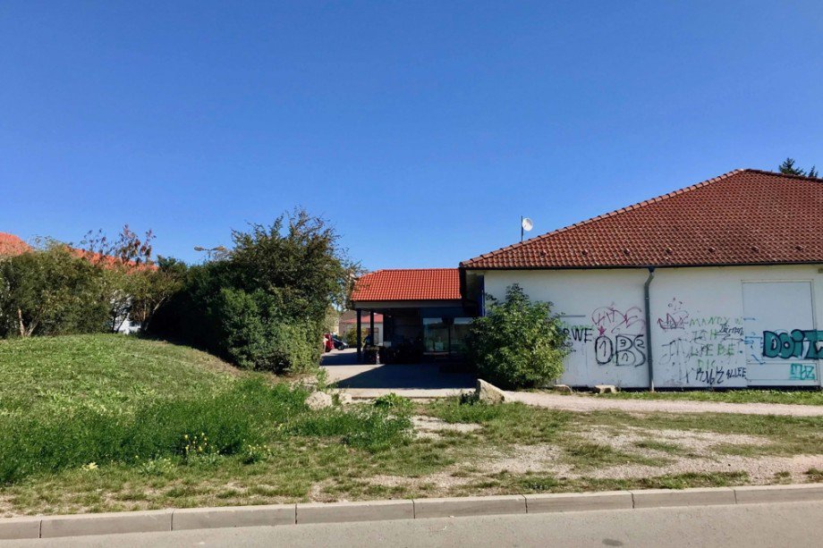 Laden mit gro�er Au�enfl�che Einzelhandel Ichtershausen
